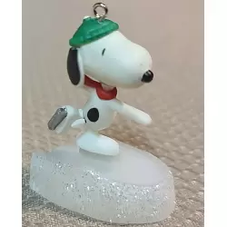 2010 Snoopy On Ice - Peanuts - Hard to Find!