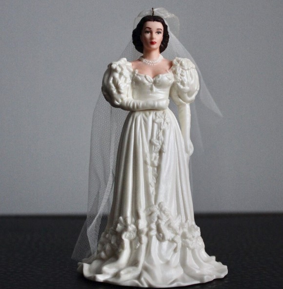 2004 Scarlett O'Hara - Gone with the Wind | Keepsake Caboose
