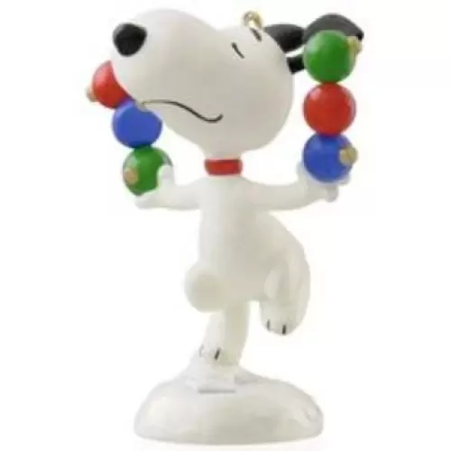 2015 Snoopy - Decking the Tree - Peanuts